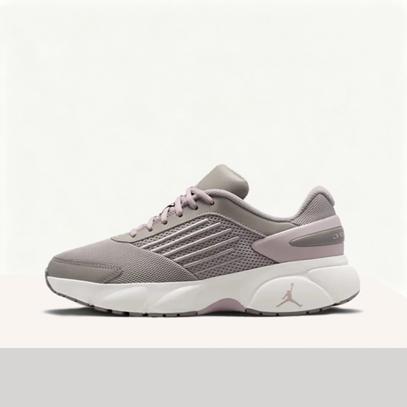 Women Shoes Jordan - Nike Jordan TRUNNER FLOW: Comfortable, Versatile,