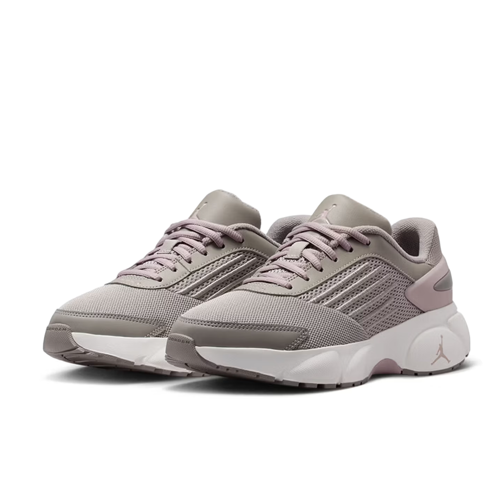 Nike Jordan TRUNNER FLOW: Comf - Women Shoes Jordan 评论和价格